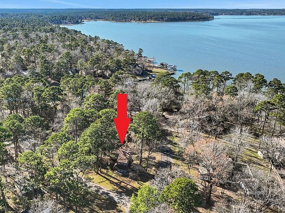 2nd image of 10 Driftwood Ln