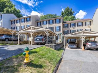 45 Rising Trail Dr, Middletown, CT 06457