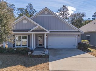 193 Lightning Bug Ln, Freeport, FL 32439