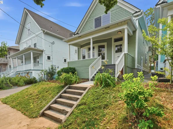 546 NE Stanton St, Portland, OR 97212