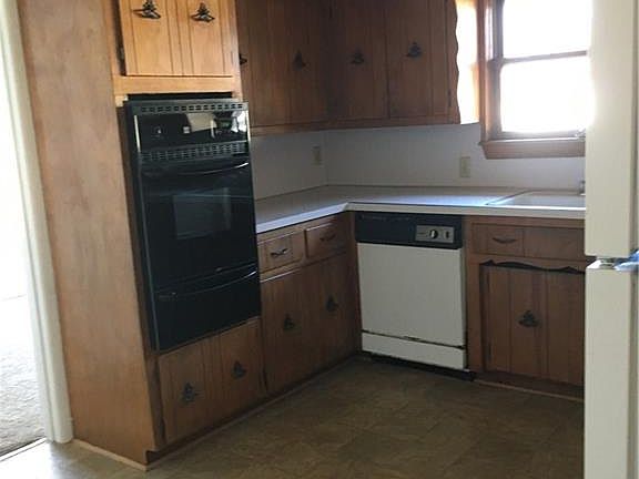 4th image of 507 E Creek Ave
