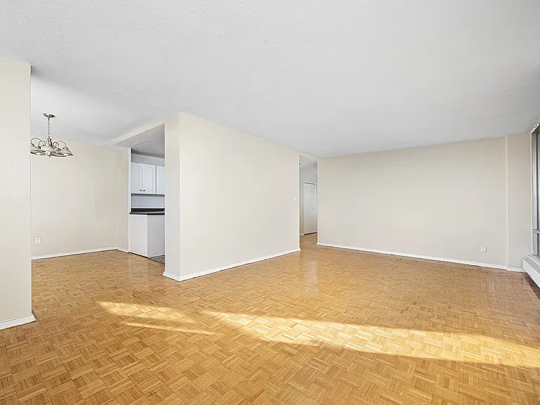 701 Don Mills Rd — Photo 7