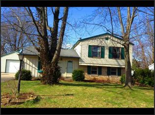 3742 W Parkview Dr, Bloomington, IN