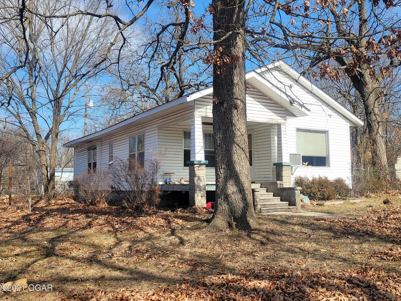 2413 Trenton St Joplin Mo 64801 Zillow