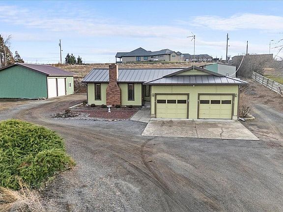 2nd image of 10802 Zier Rd