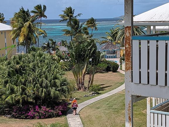 4th image of 301 Colony Cove