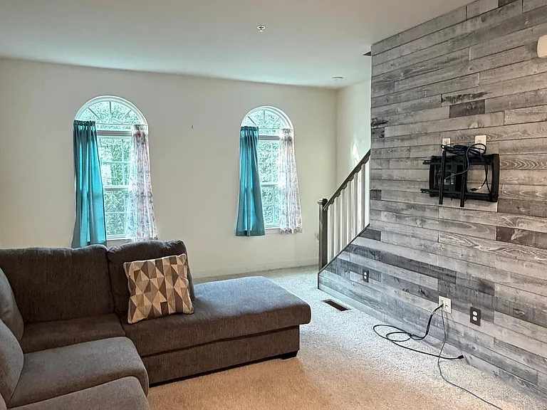 4812 Crest View Dr — Photo 14