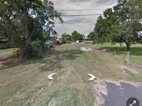 58577 Elenore Dr, Lacombe, LA 70445