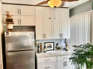 16 Colonial Club Dr APT 103, Boynton Beach, FL 33435
