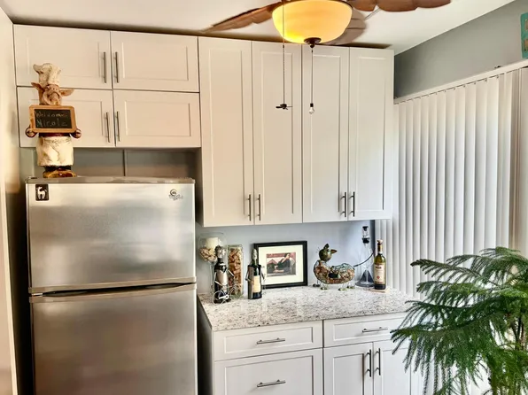 16 Colonial Club Drive #103, Boynton Beach, FL 33435