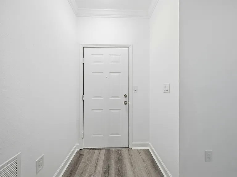 18477 Bridle Club Dr — Photo 2