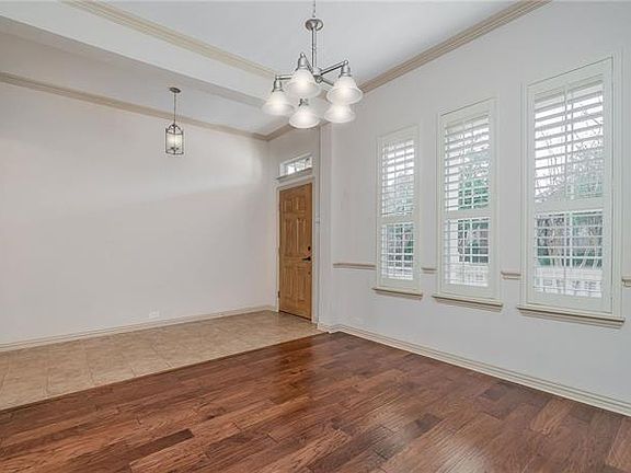 4th image of 4909 Newbridge Dr