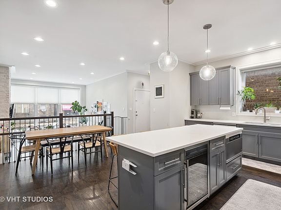 2nd image of 2207 W Belmont Ave #1