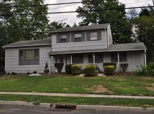 47 Creighton Cir, Old Bridge, NJ 08857