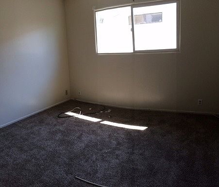 2nd image of 121 W Louise St APT 3