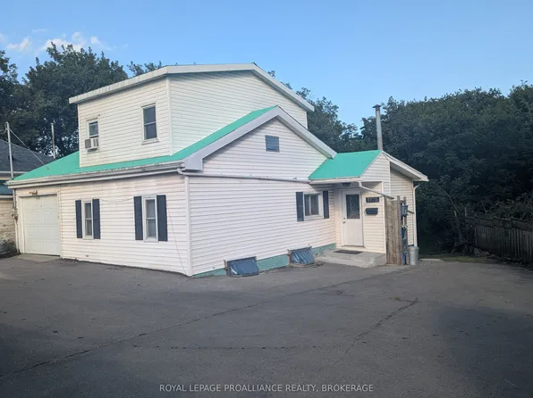 1105 Montreal St, Kingston, ON K7K 3K6