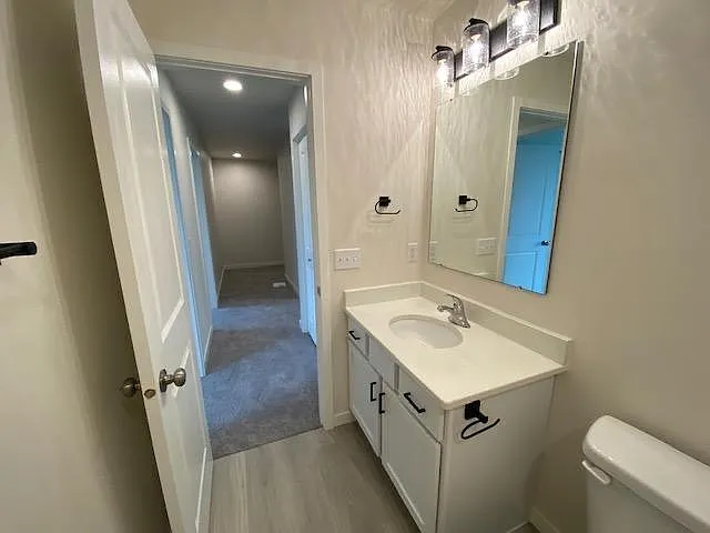 1185 Exchange St — Photo 13