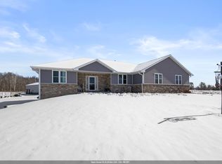 8464 County Rd S, Pulaski, WI 54162
