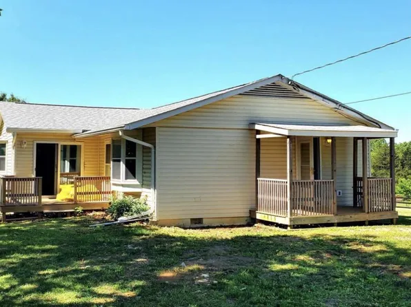 357 Happy Creek Dr, Kearneysville, WV 25430