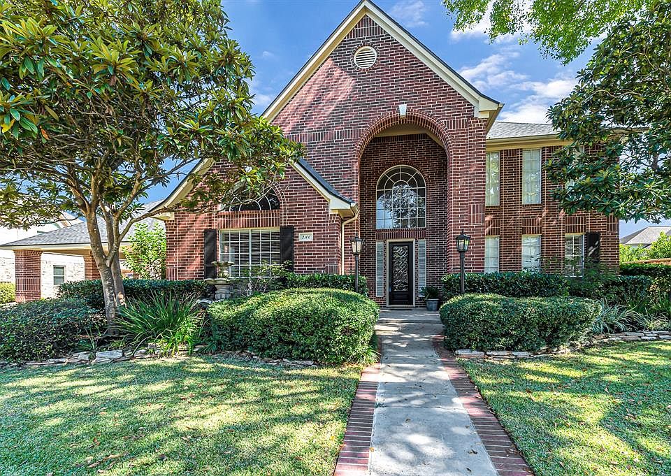 1st image of 2106 S Pecan Trail Dr