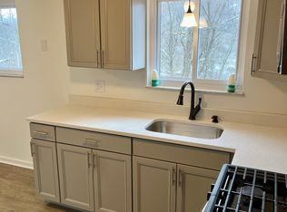 3801 Hilpert St APT B4, Pittsburgh, PA 15227