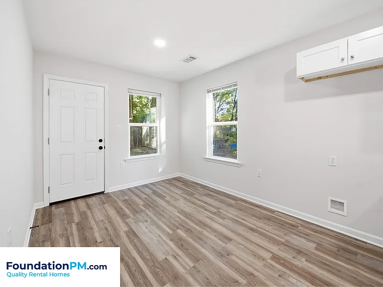 1398 E Barton Ave — Photo 6