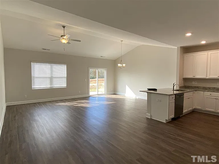 105 Level Dr — Photo 6