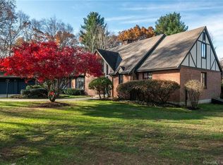 227 Talcott Notch Rd, Farmington, CT 06032