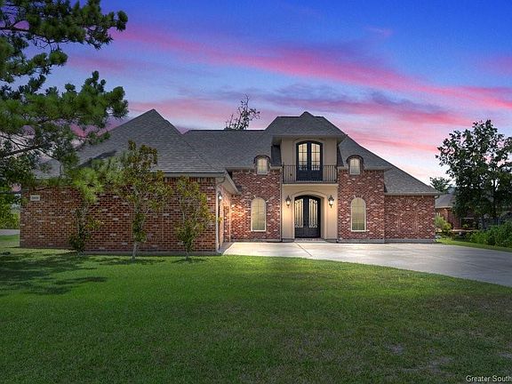 2nd image of 1809 Chardonnay Dr