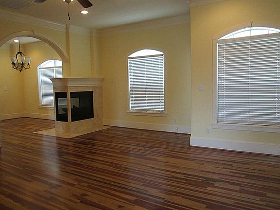 5th image of 931 W 25th St Unit B