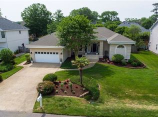 521 Coastal Dr, Virginia Beach, VA 23451
