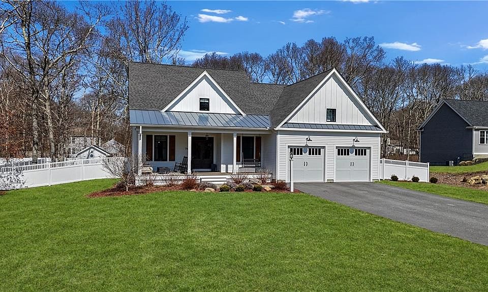 1st image of 74 Lyne Rd
