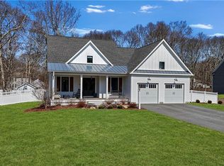 74 Lyne Rd, Tiverton, RI 02878