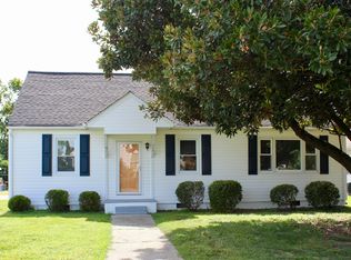 717 Wakefield Ave, Tappahannock, VA 22560