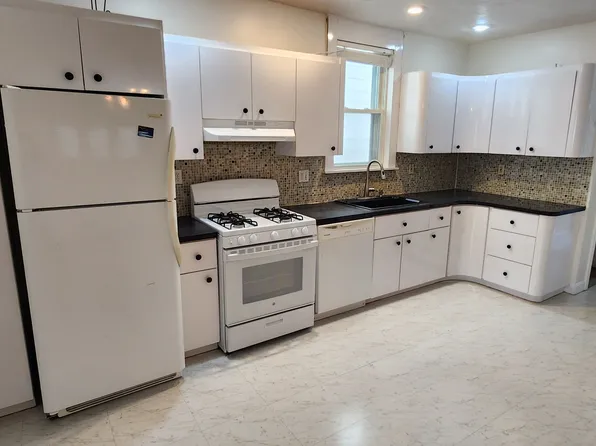 667 Saratoga St Floor 2, Boston, MA 02128
