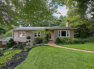 3250 Peace Valley Ln, Falls Church, VA 22044