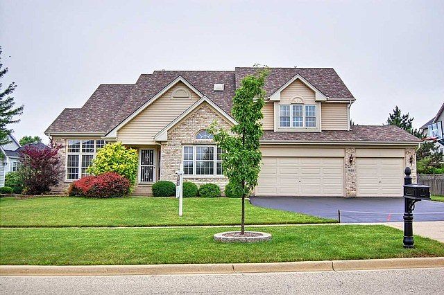 1st image of 1920 Bridlewood Dr