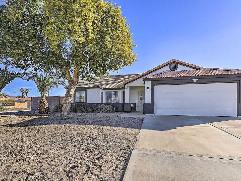 1st image of 3808 Millar Dr