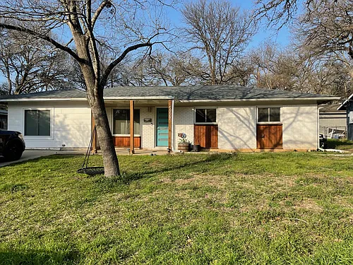 5027 Lansing Dr Photo 1