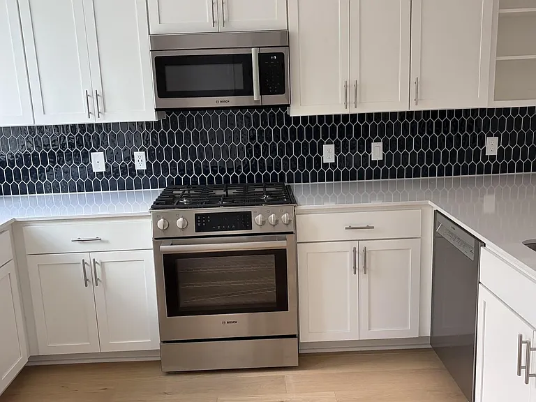 2200 McFly St #6105 — Photo 7