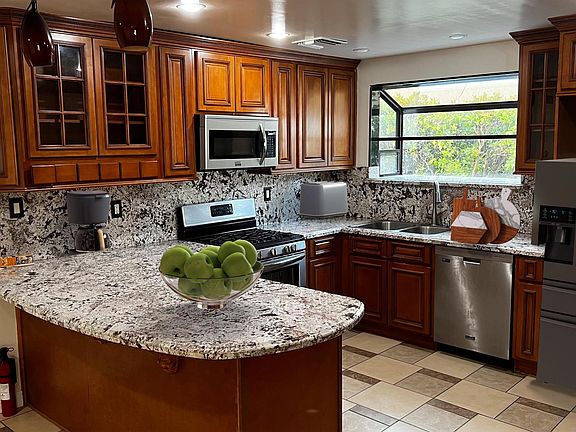 5th image of 24236 Welby Way