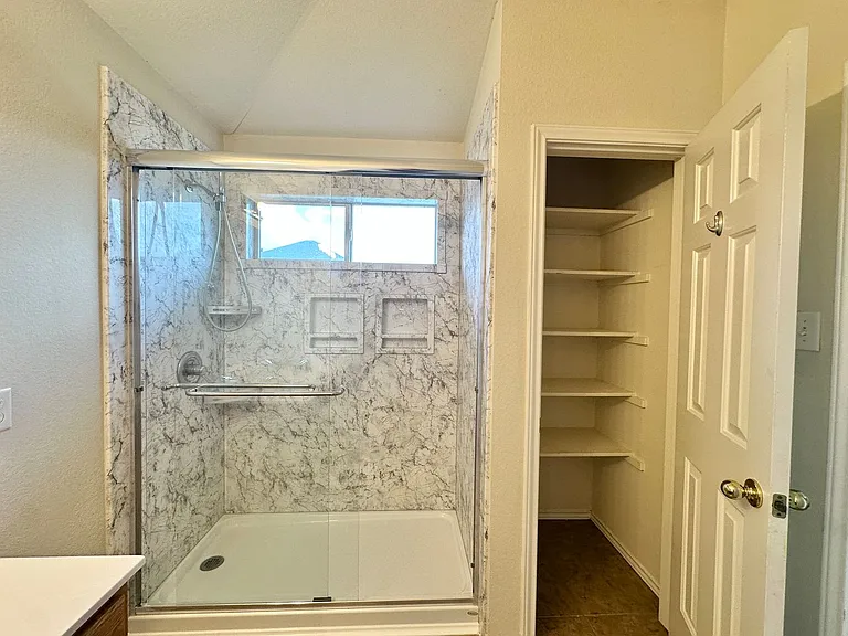 4510 Causeway Ct — Photo 18