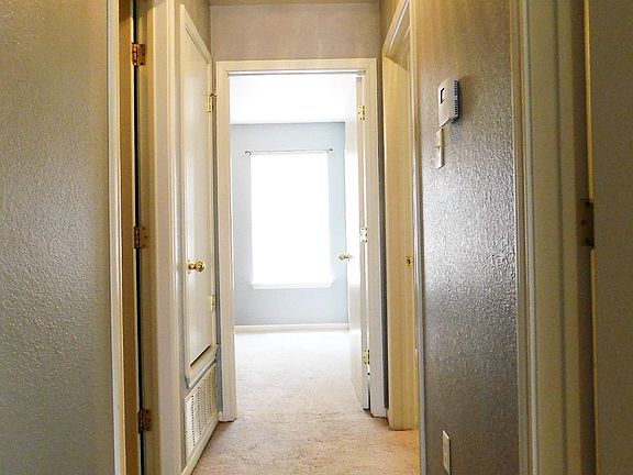 5th image of 4105 Primrose Dr Unit A