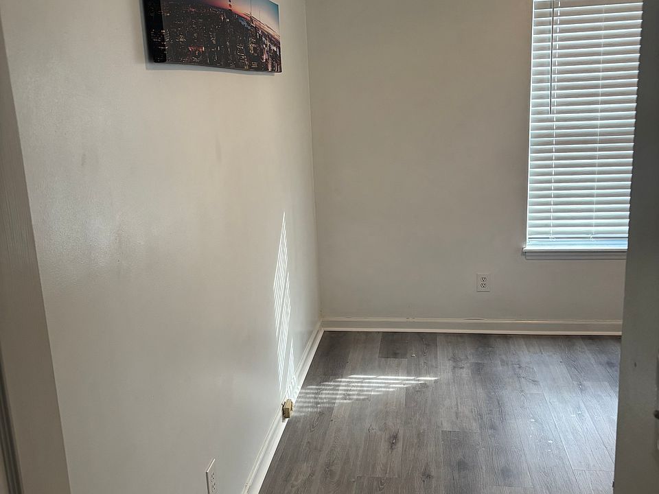 1st image of 1938 Holland Ave