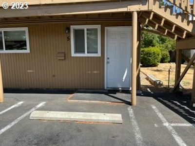 1260 10th St #5, Florence, OR, 97439