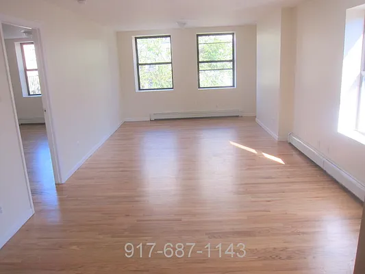 Rented by Chartwell Manhattan Realty | media 25