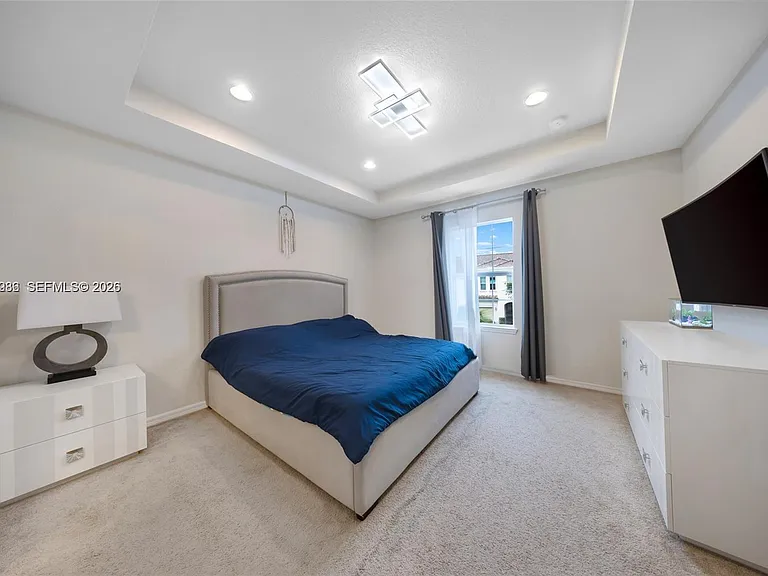 932 Banyan Dr — Photo 13