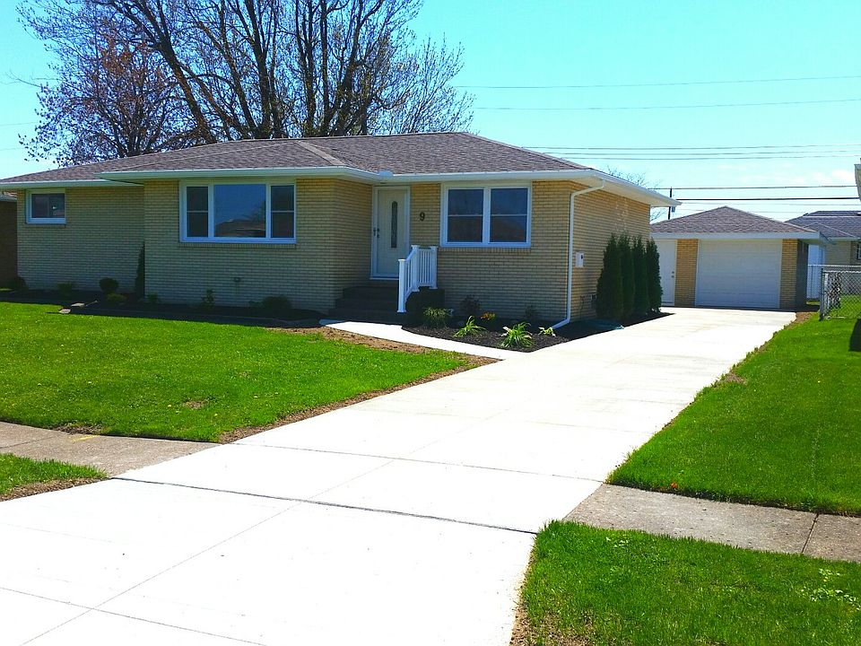 1st image of 9 Joanne Ln