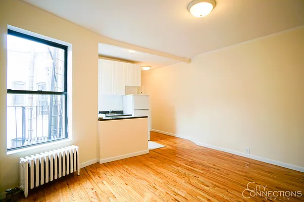 Rented by City Connections Realty | media 20