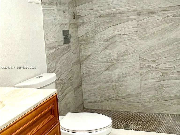 8020 SW 17th Pl #3-5 — Photo 19
